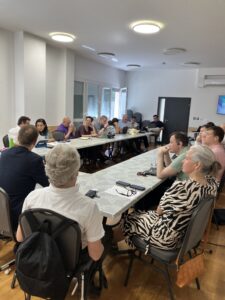 Attēlā redzama EBU vadības sanāksmes darba grupa