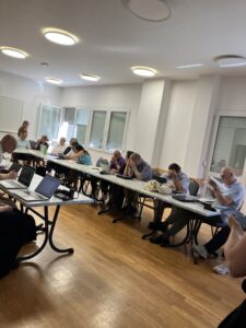 Attēlā redzama EBU vadības sanāksmes darba grupa
